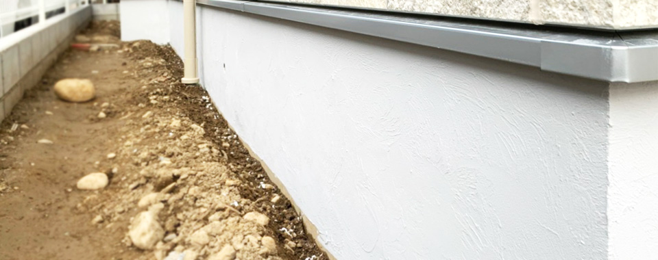 BASE EX工法による基礎巾木左官塗装の施工写真